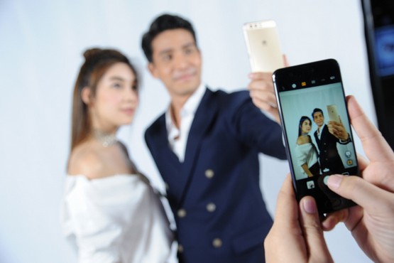 เปิดตัว HUAWEI P10 และ P10 Plus 